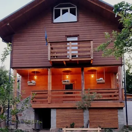 Ferienhaus Svyat House *