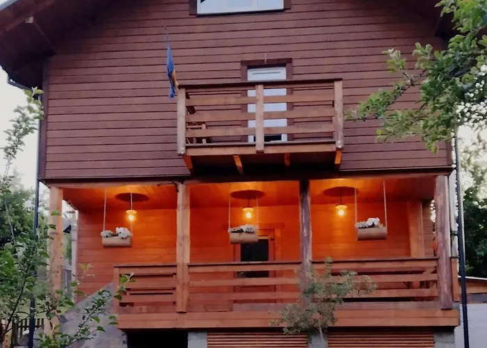 Nyaraló Svyat House *