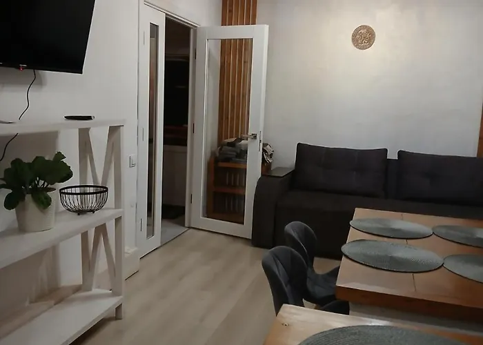 Svyat House * Hascsovanya